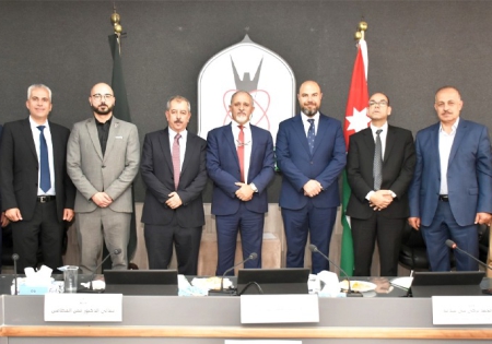 “اليرموك” تدشّن مرحلة استراتيجية جديدة في التنمية المستدامة: أول اجتماع لمجلس إدارة المركز برؤية عالمية وشراكات وطنية فاعلة